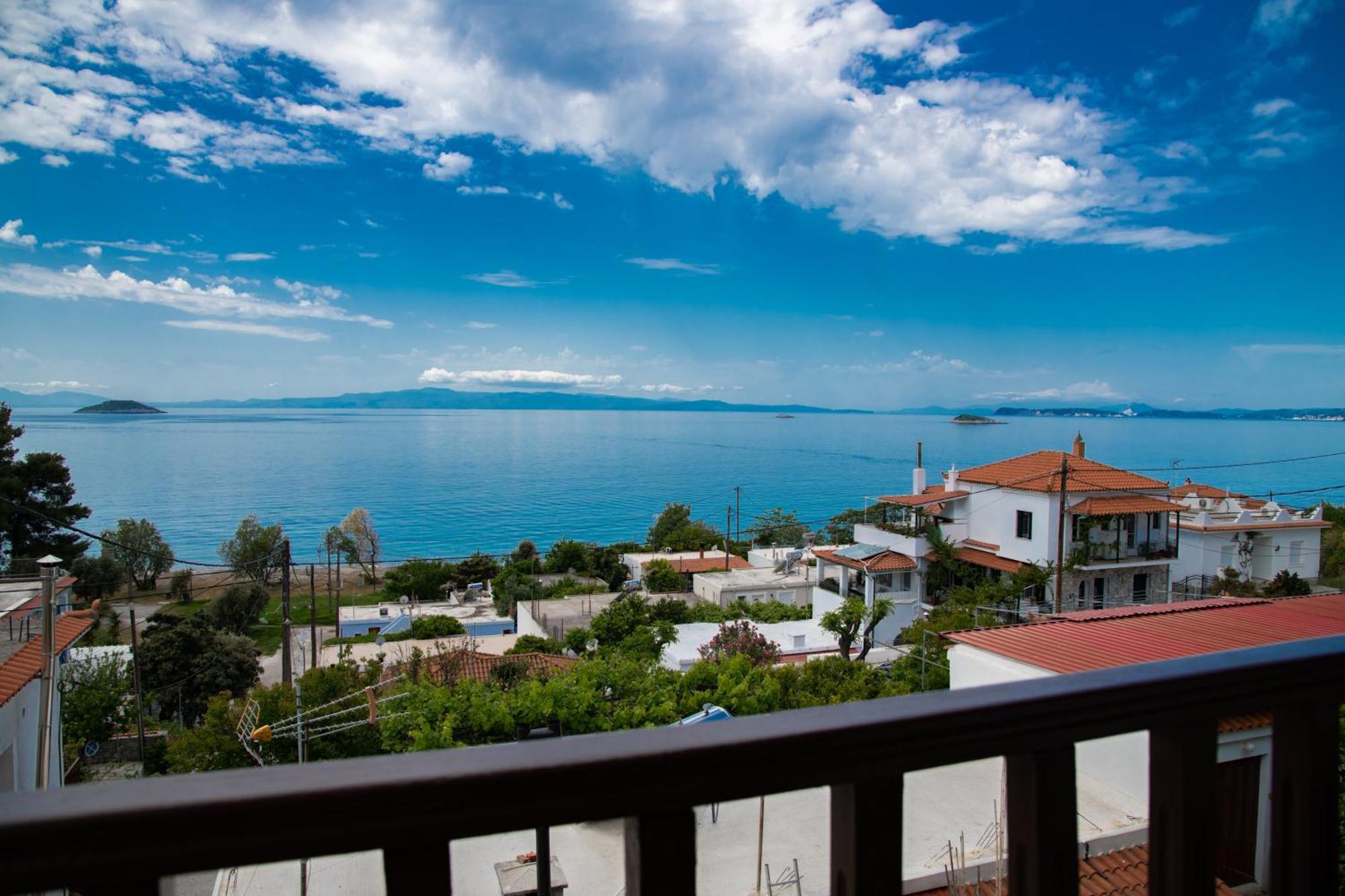 Lilian Beachfront Apartments Neo Klima Exterior photo