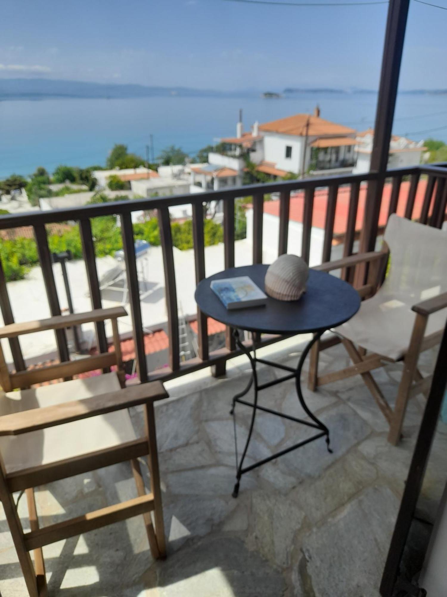 Lilian Beachfront Apartments Neo Klima Exterior photo