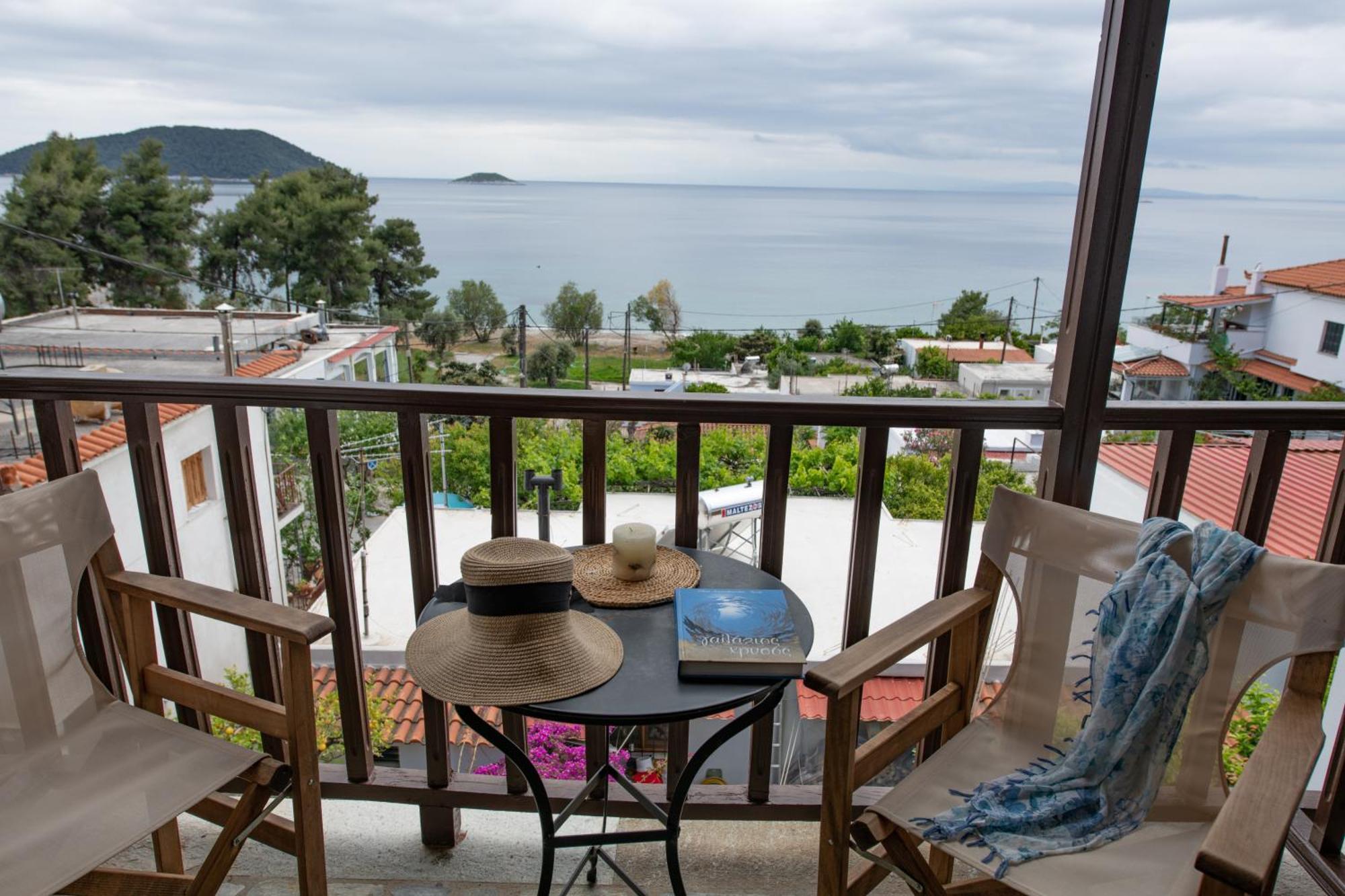 Lilian Beachfront Apartments Neo Klima Exterior photo